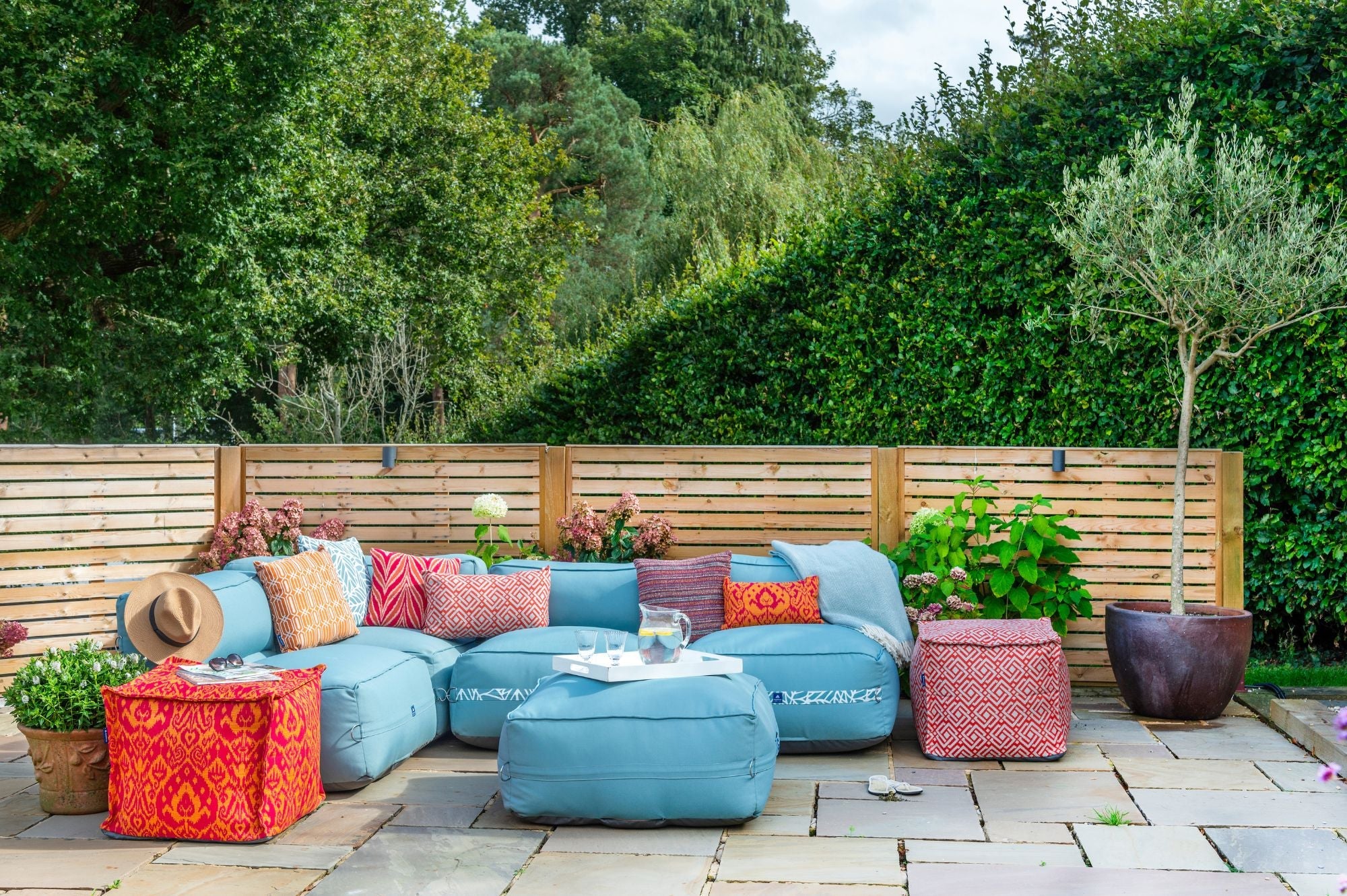 Modular Garden Sofa - Furniture Pieces to Create Your Perfect Outdoor Sofa - armadillosun