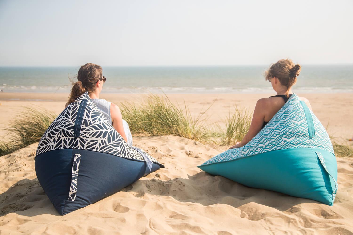 Add a comfortable, but reassuringly sturdy, beach chair to your seaside packing list - armadillosun