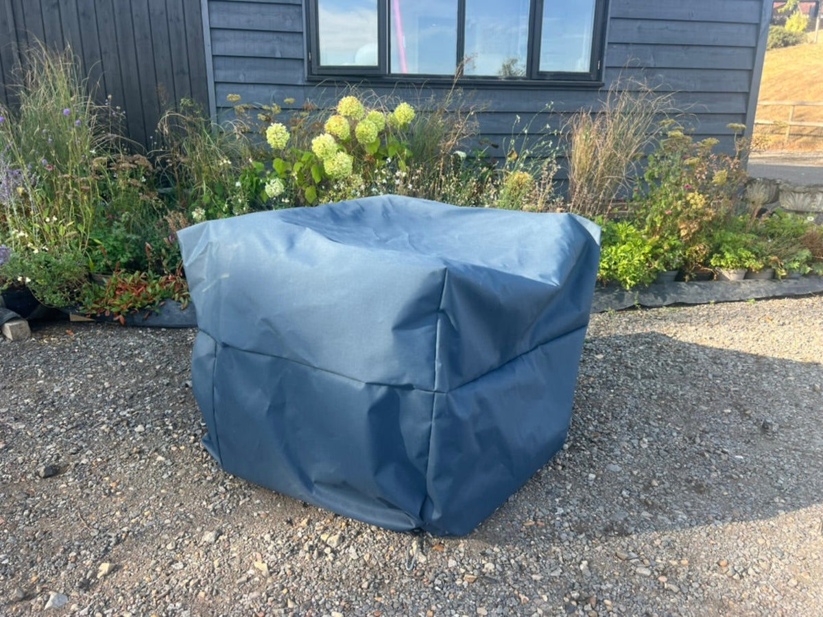 All weather wearing outdoor cover to prevent cleaning after winter, suitable for our armchairs and modular corner chairs